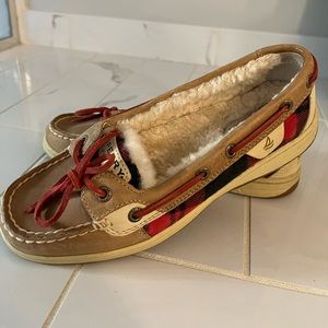 Sperry Top-Sider fur lined plaid boat shoes, women’s size 6